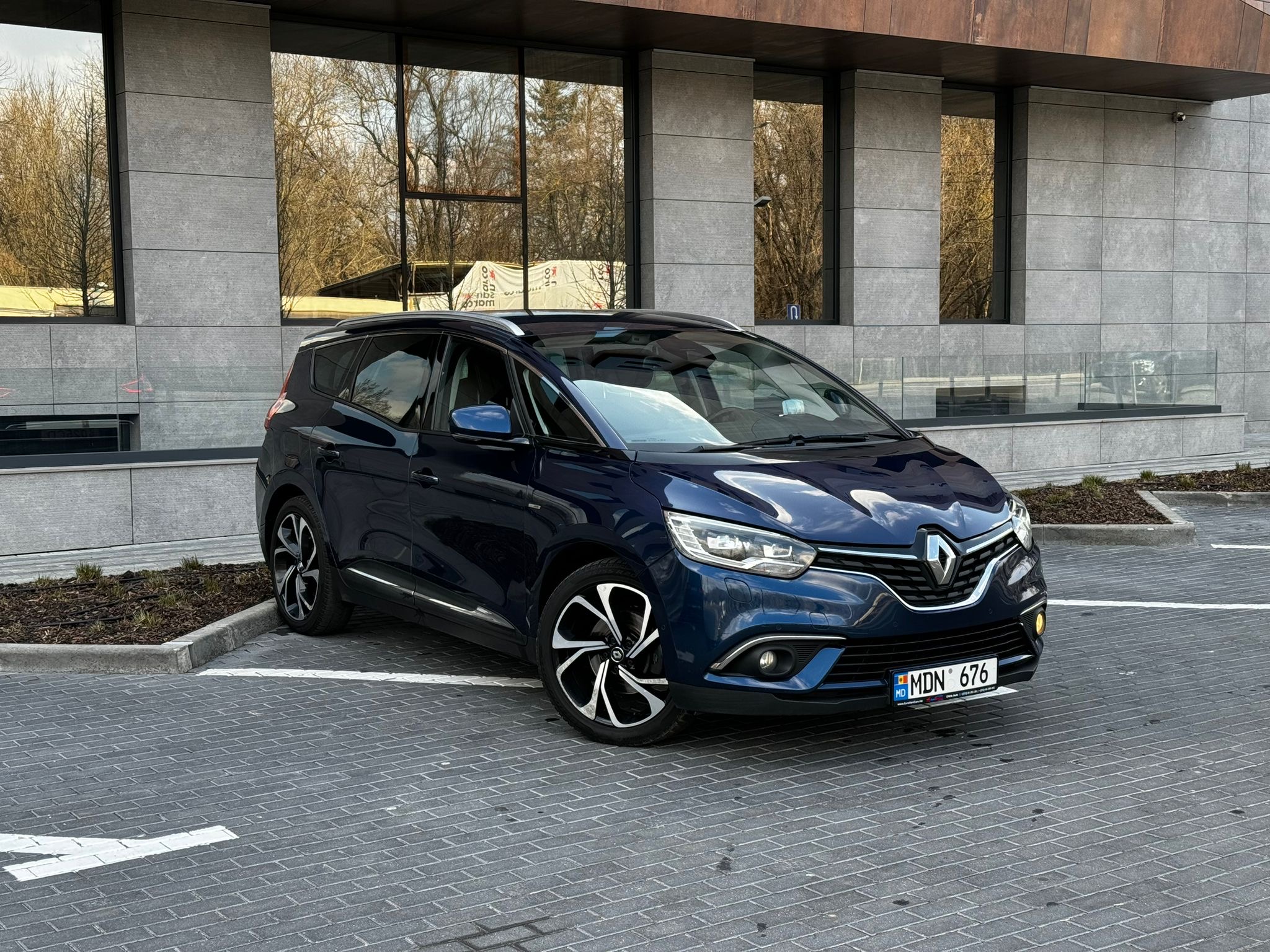 Renault Scenic 7 locuri